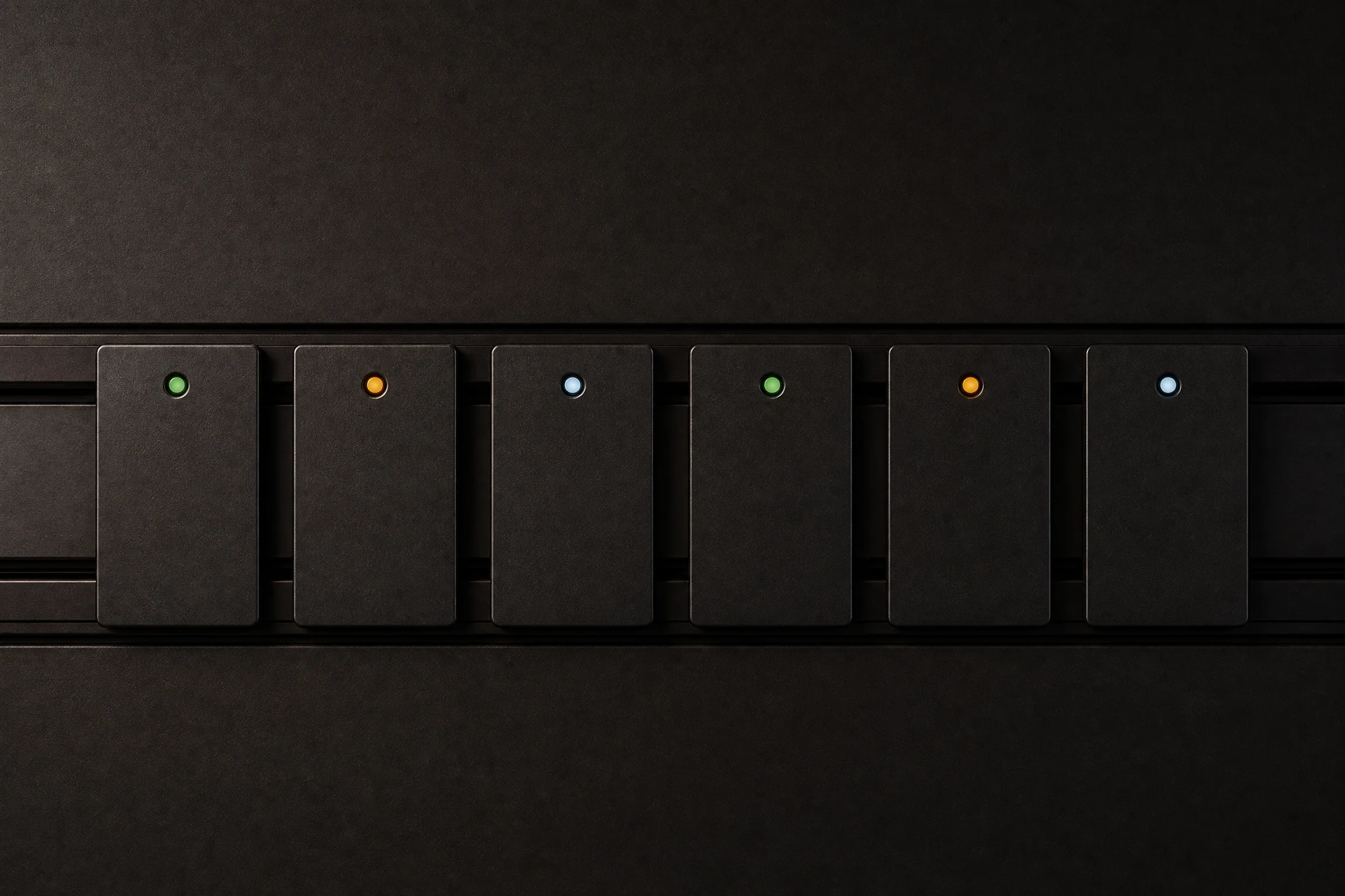 Six modular status blocks arranged as a course roster